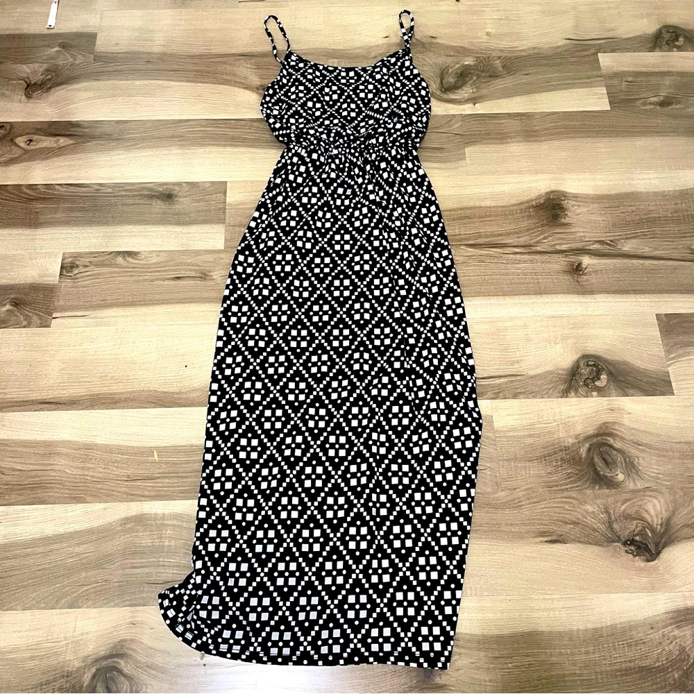 Jon & Anna Black and White Maxi Dress Size Medium